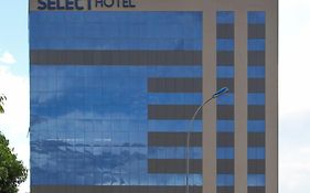 Select Hotel